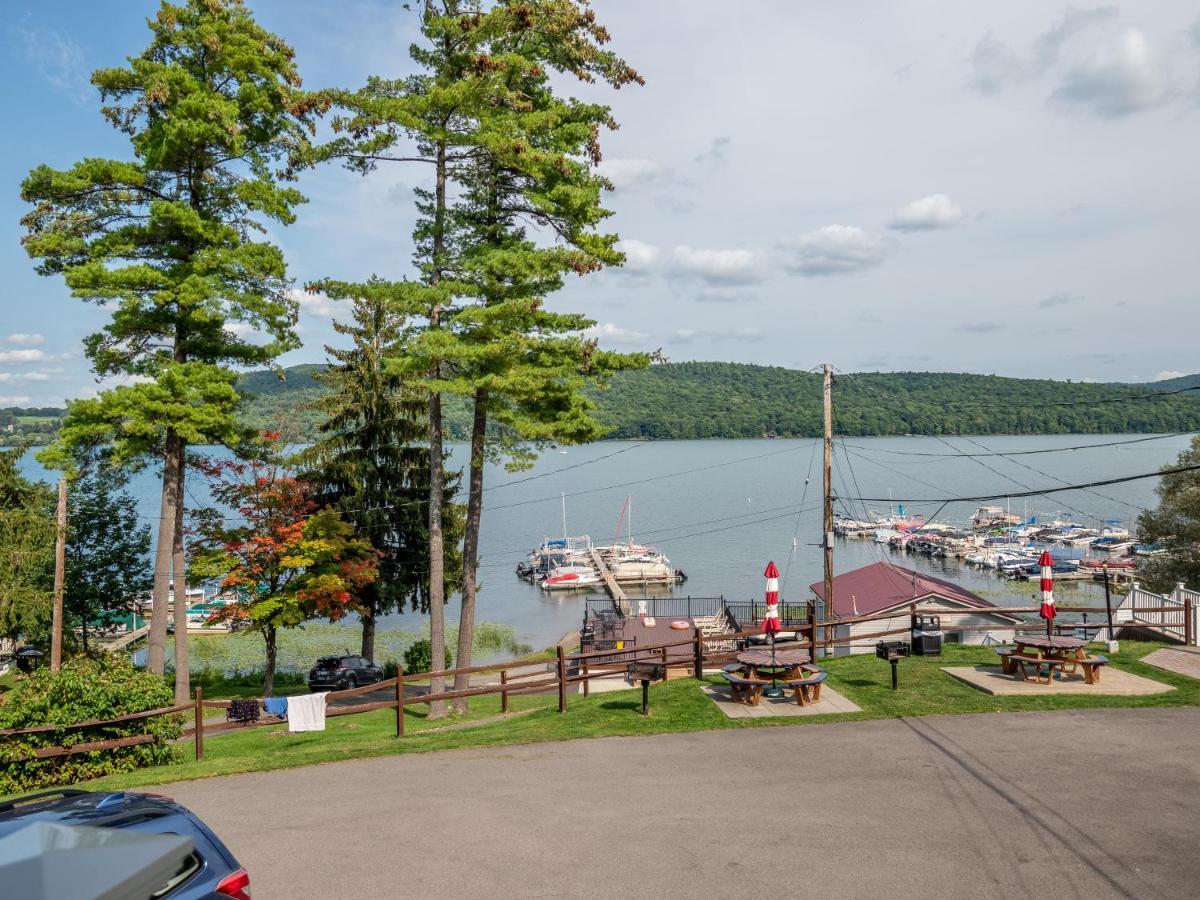 Lake 'N Pines Motel Cooperstown Exteriör bild