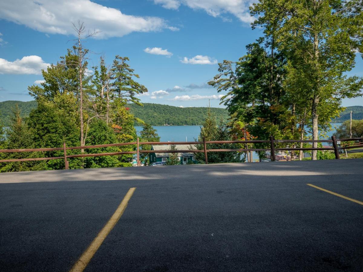 Lake 'N Pines Motel Cooperstown Exteriör bild
